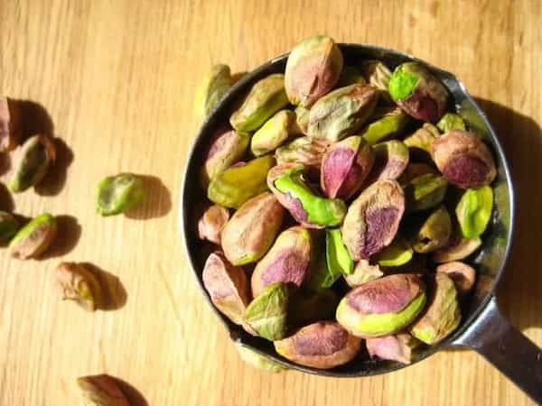 تصویر 4 از قیمت خرید پسته خام فندقی + فروش ویژه